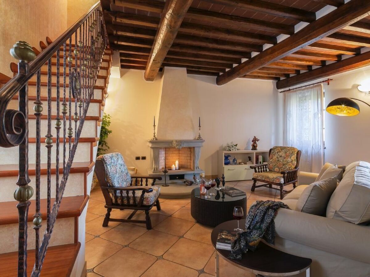 Villa Corte della Luna à Cortona, piscine et terrasse - Photo 21