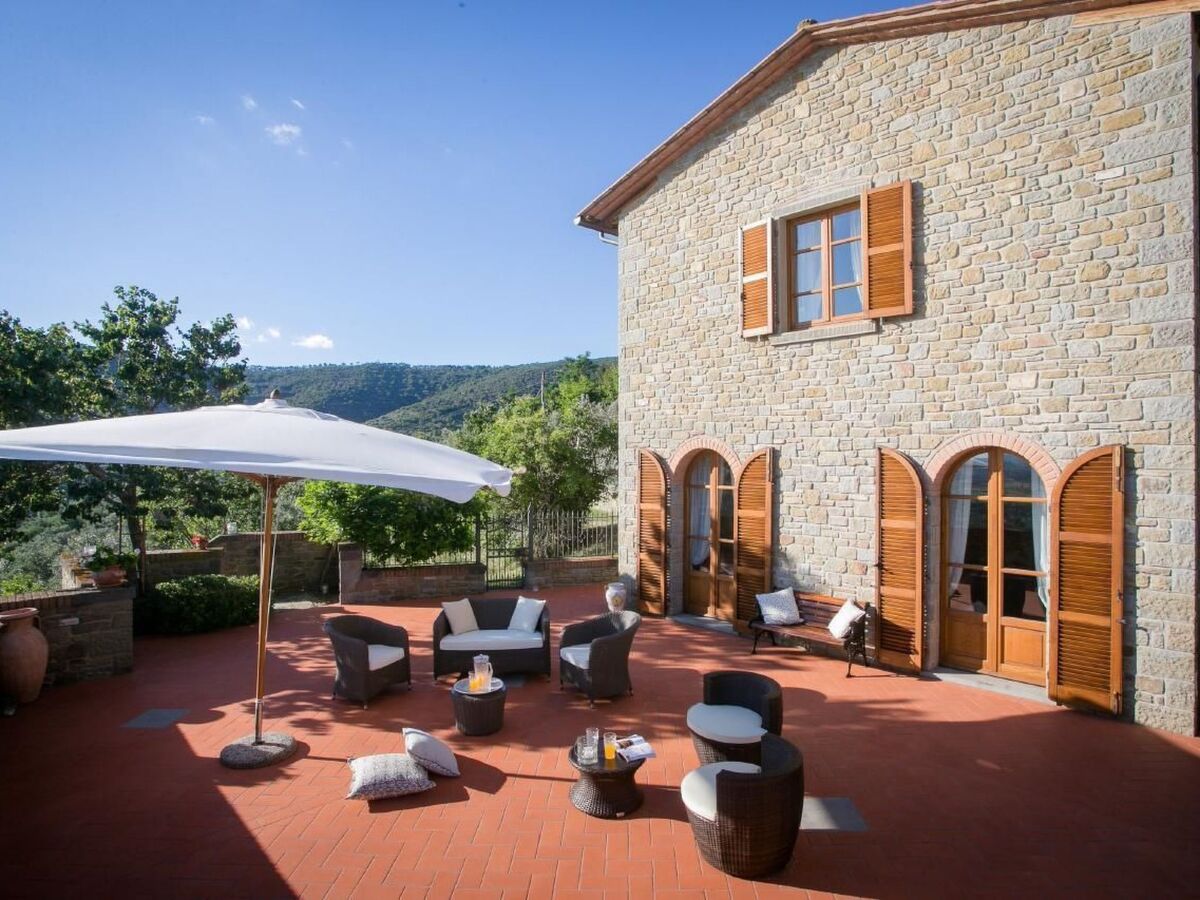 Villa Corte della Luna à Cortona, piscine et terrasse - Photo 33
