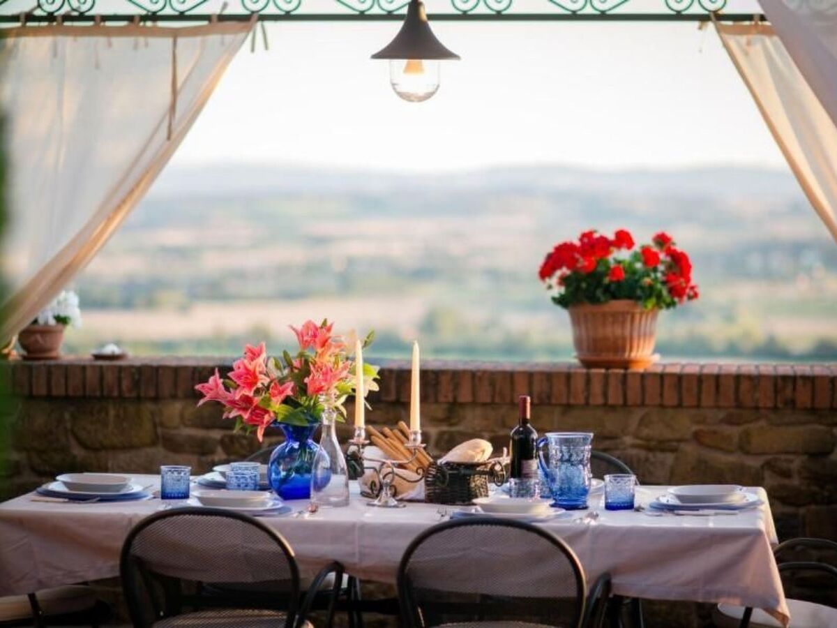 Villa Corte della Luna à Cortona, piscine et terrasse - Photo 35
