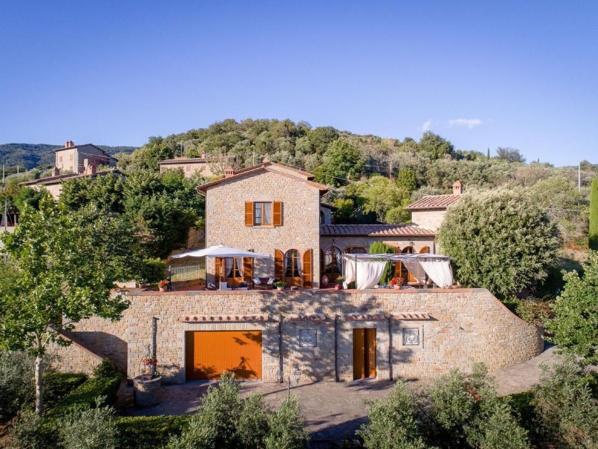 Villa Corte della Luna à Cortona, piscine et terrasse - Photo 37