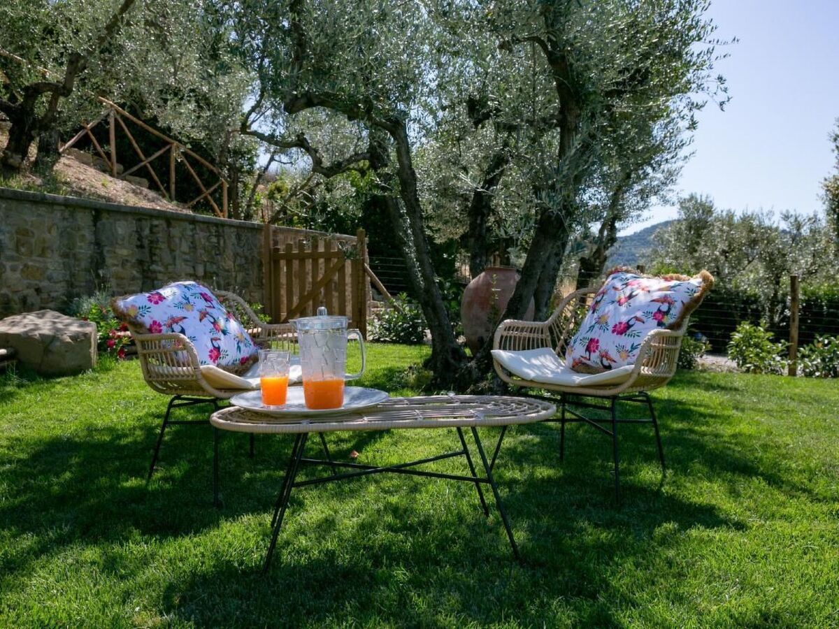 Villa Corte della Luna à Cortona, piscine et terrasse - Photo 38