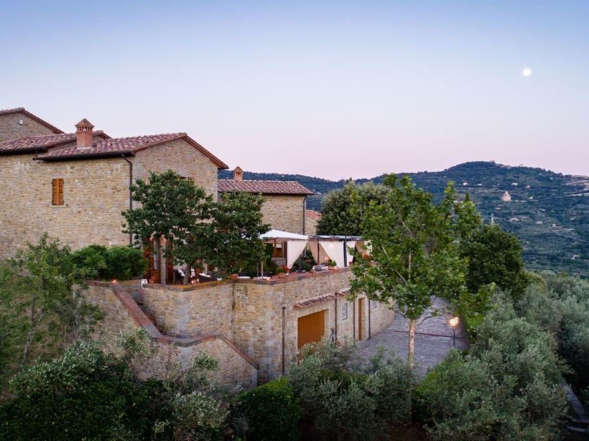 Villa Corte della Luna à Cortona, piscine et terrasse - Photo 44