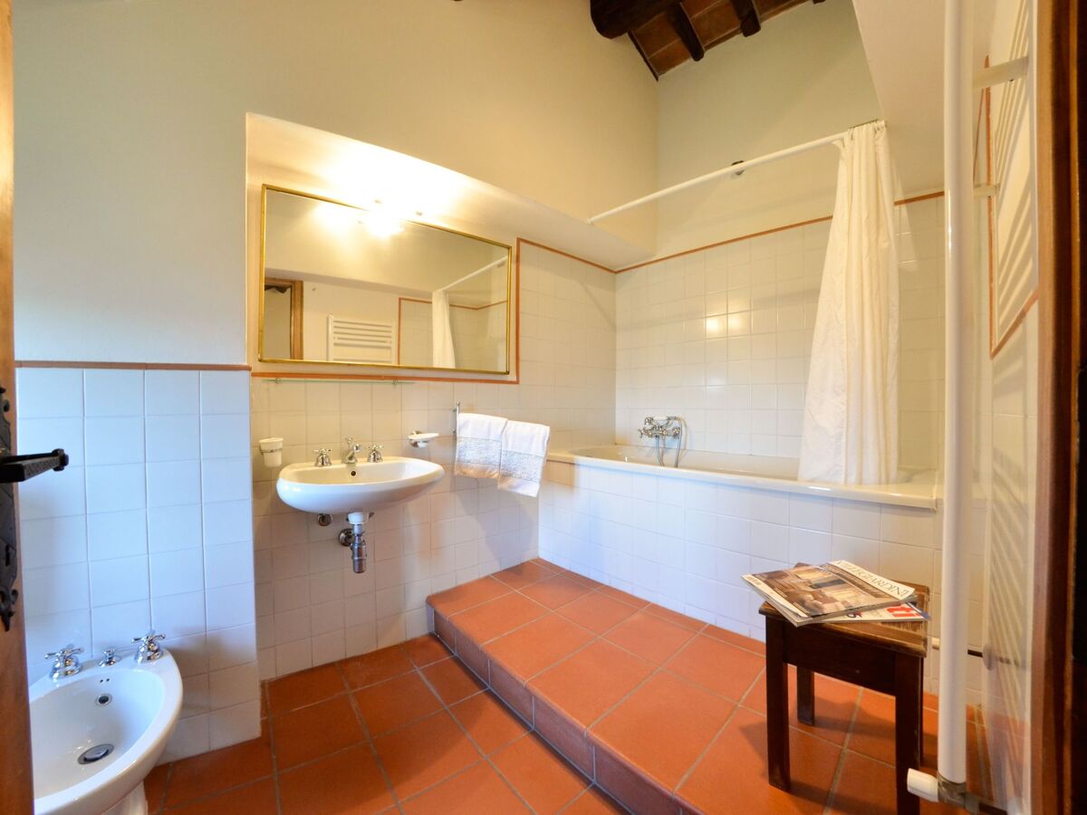 Villa Eugenio, maison toscane 17e siècle avec piscine - Photo 24