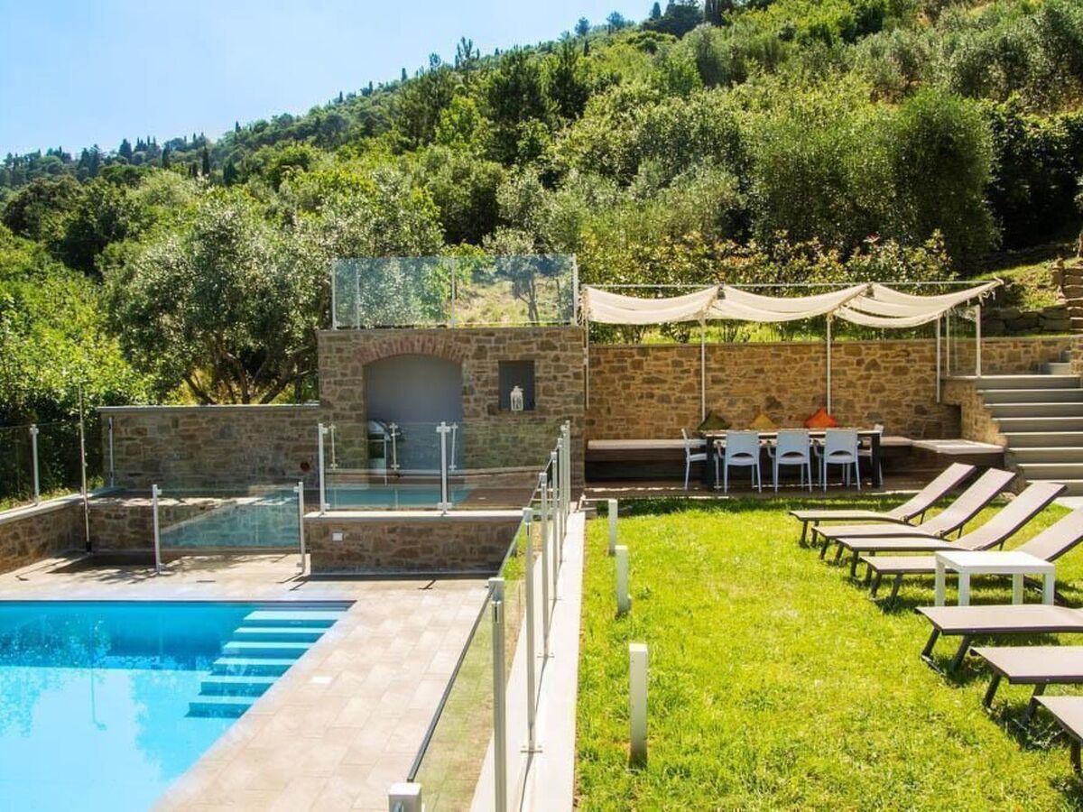 Villa Fonte Vento : Infinity-pool et vue sur la Toscane - Photo 3