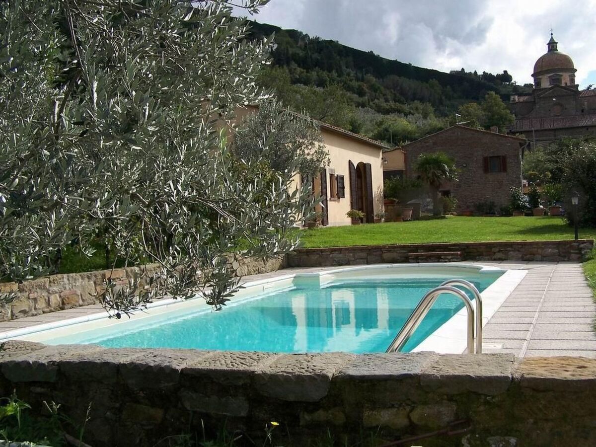 Villa Orangerie – Maison avec piscine privée à Cortona - Photo 1