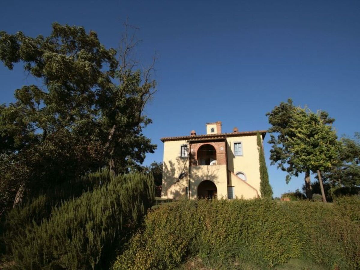 Villa Lorella – Maison avec piscine infinie en Toscane - Photo 3