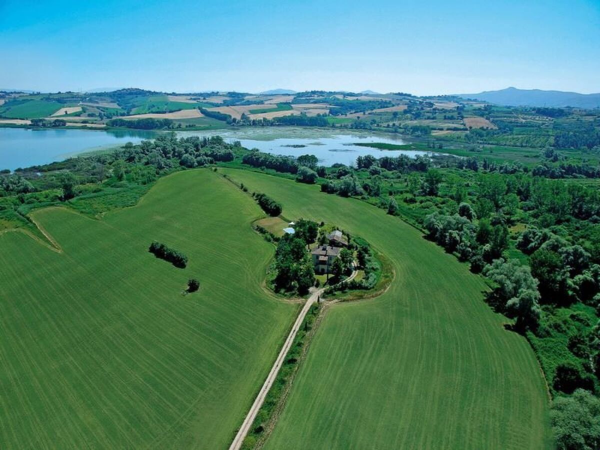 Villa Lorella – Maison avec piscine infinie en Toscane - Photo 4