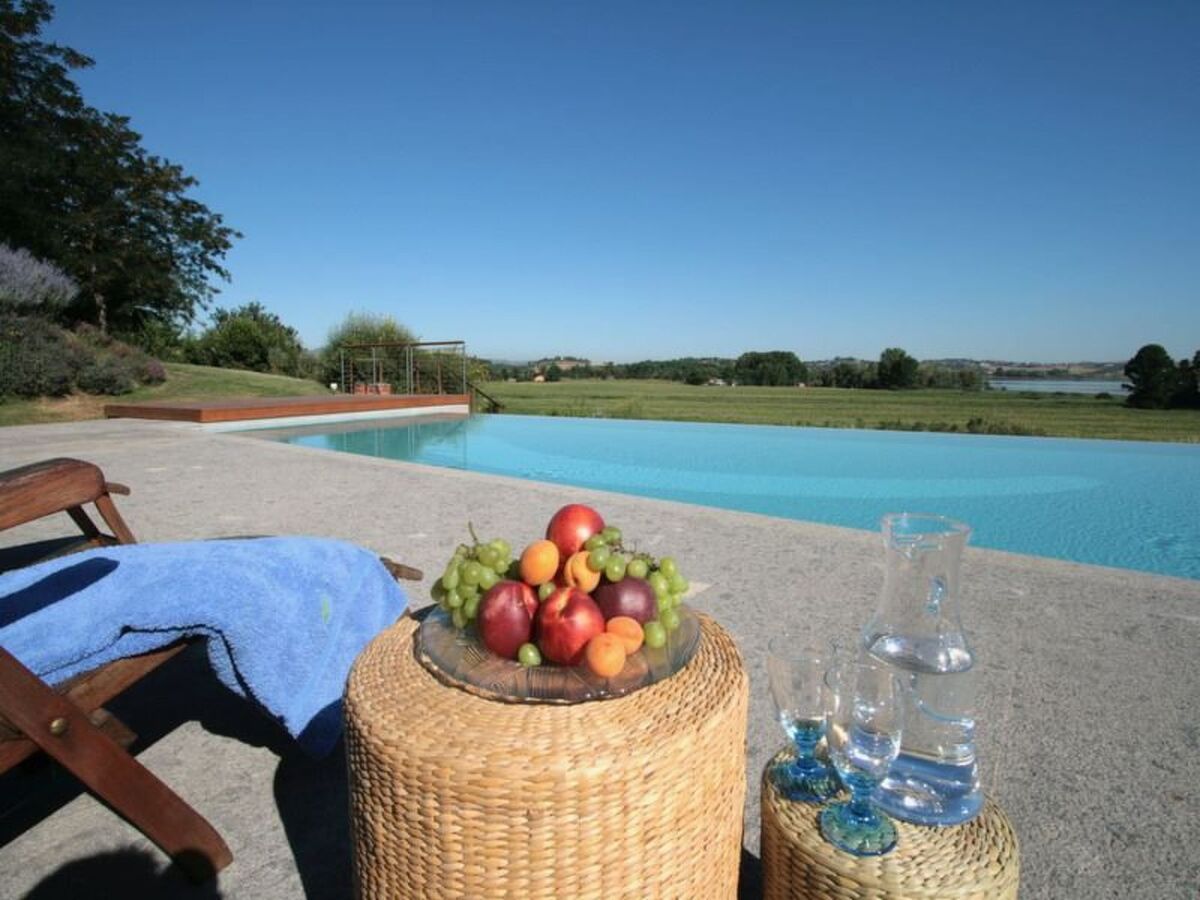 Villa Lorella – Maison avec piscine infinie en Toscane - Photo 7