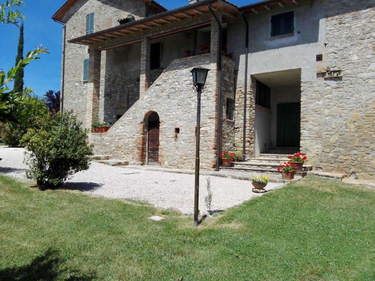 Appartement Forno avec piscine et vue sur l'Ombrie - Photo 13