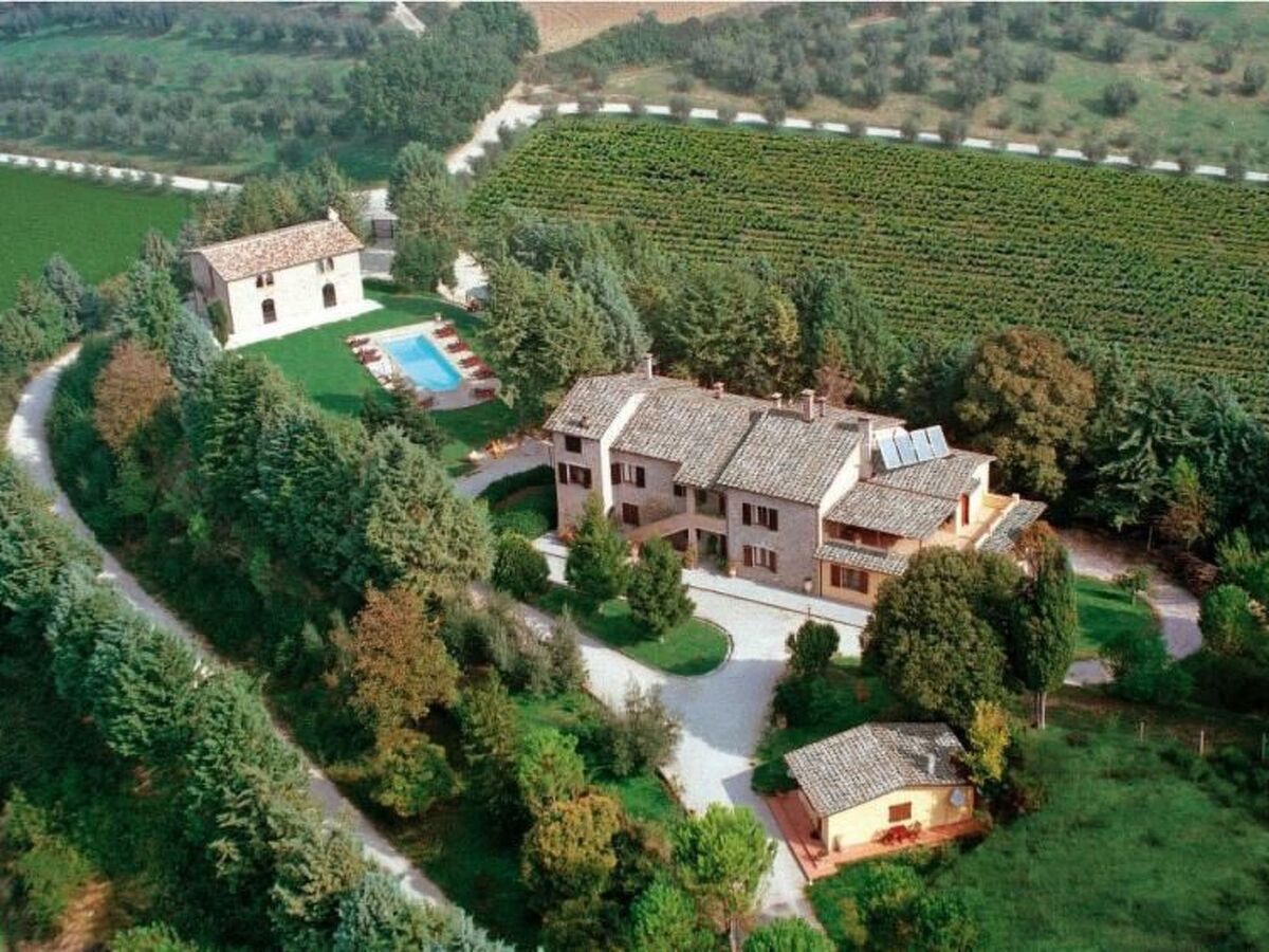 Appartement Baita à Perugia avec piscine et jardin - Photo 8