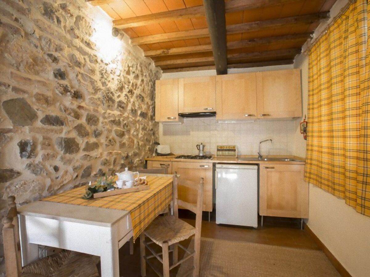 Appartement 2 pers. avec jardin et piscine à Civitella Marittima - Photo 2