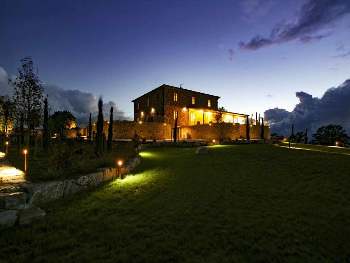 Villa Acquapendente : Infinity-Pool & SPA 10 personnes - Photo 3