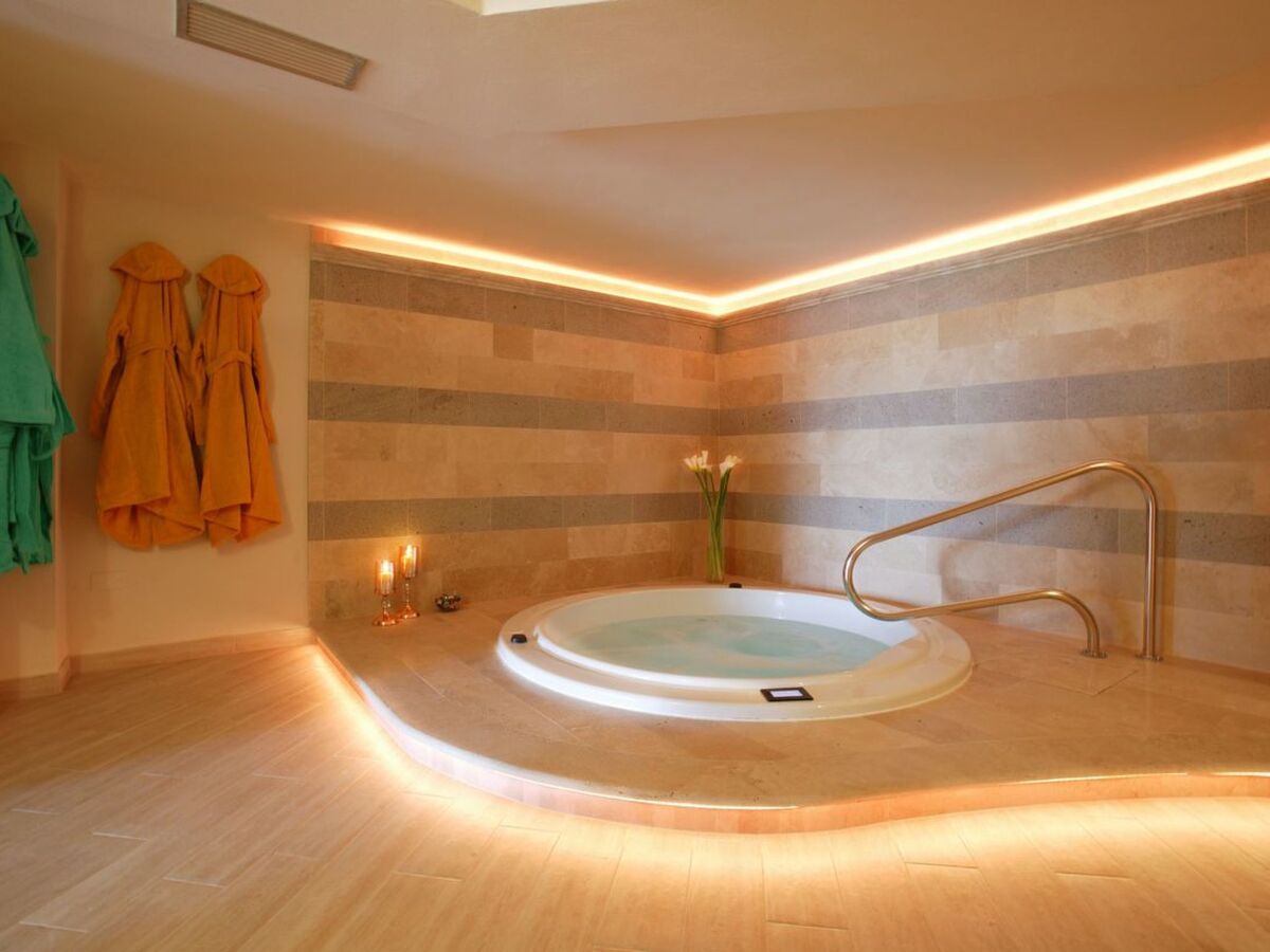 Villa Acquapendente : Infinity-Pool & SPA 10 personnes - Photo 5
