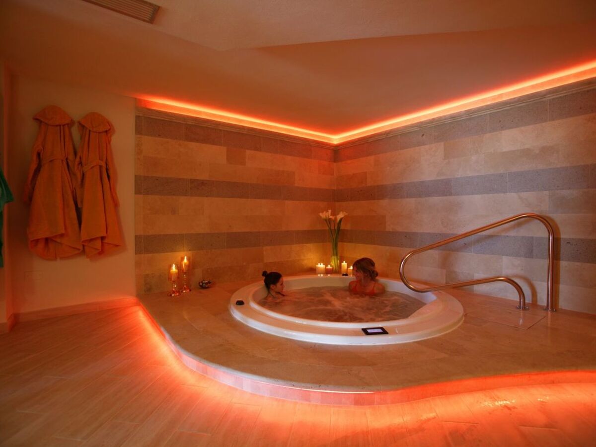 Villa Acquapendente : Infinity-Pool & SPA 10 personnes - Photo 8