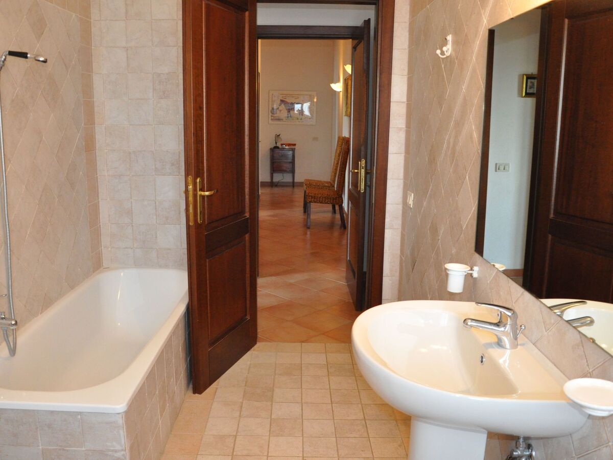 Appartement Cetona : ferme toscane 6 pers, piscine partagée - Photo 10
