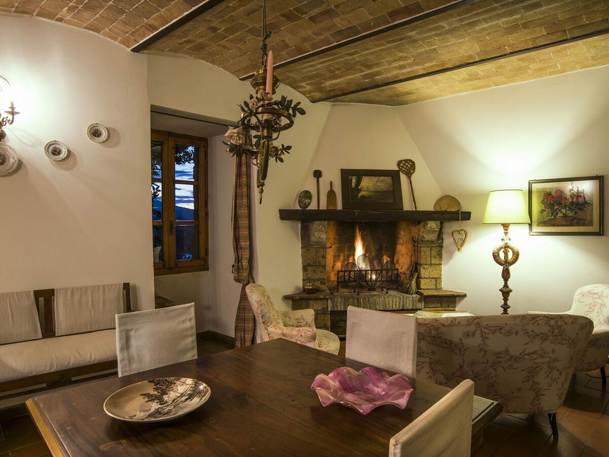 Appartement 85m² dans un château du XIVe siècle avec piscine - Photo 3