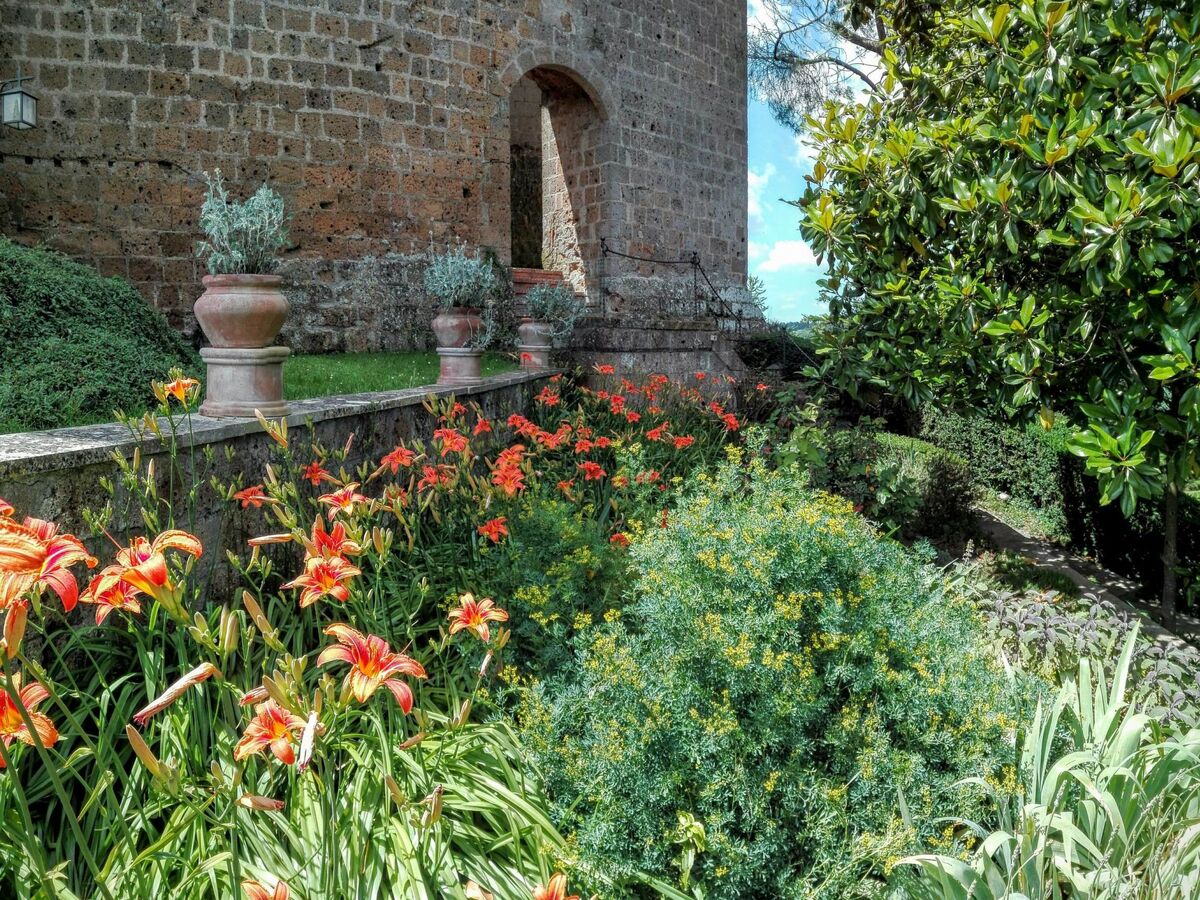 Appartement 85m² dans un château du XIVe siècle avec piscine - Photo 18