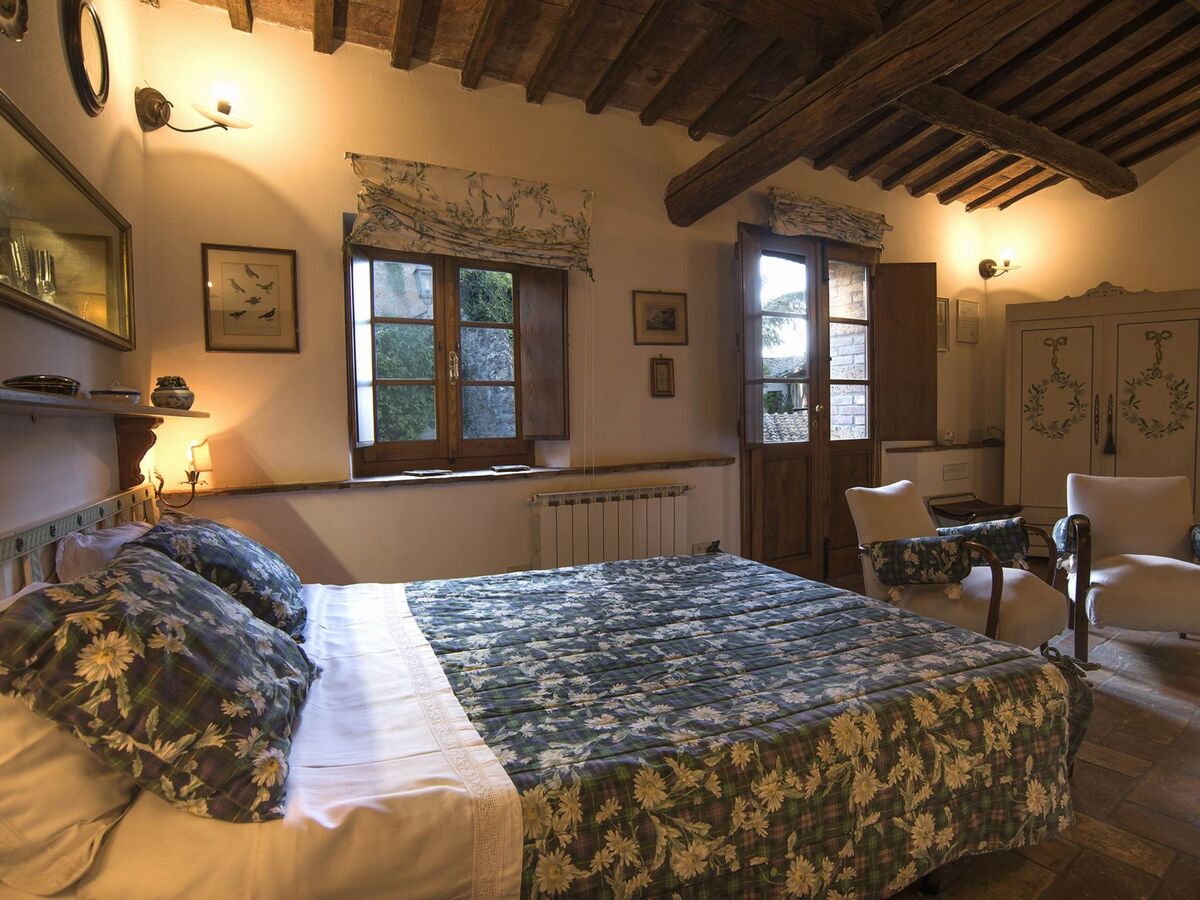 Appartement 40 m² dans château du XVe siècle avec piscine - Photo 8