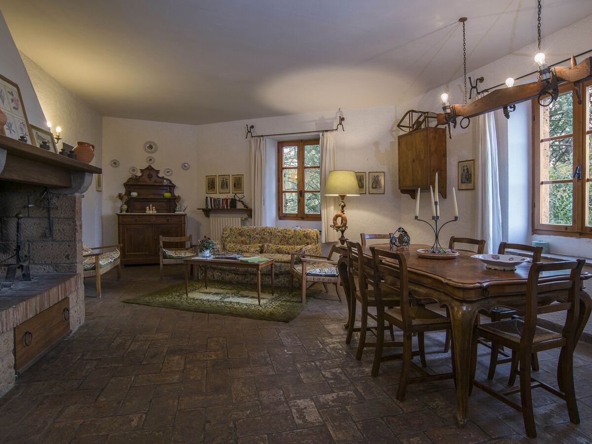 Appartement au château médiéval avec piscine - Photo 2