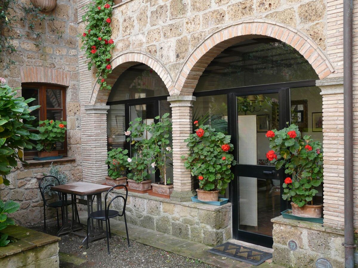 Appartement dans un château du XIIe siècle avec piscine - Photo 1