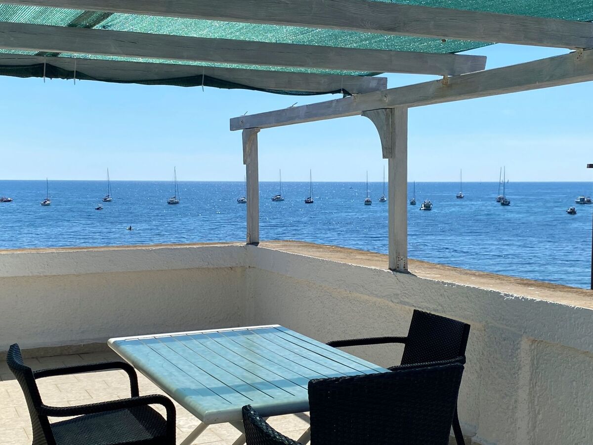Maison avec vue mer à Santa Marinella, 20m de plage - Photo 3