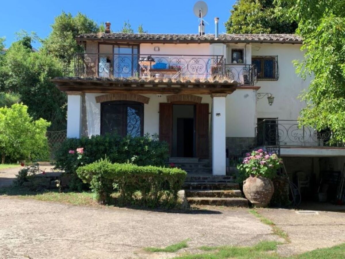 Appartement 3 chambres avec jardin 1000m² à Bracciano - Photo 1
