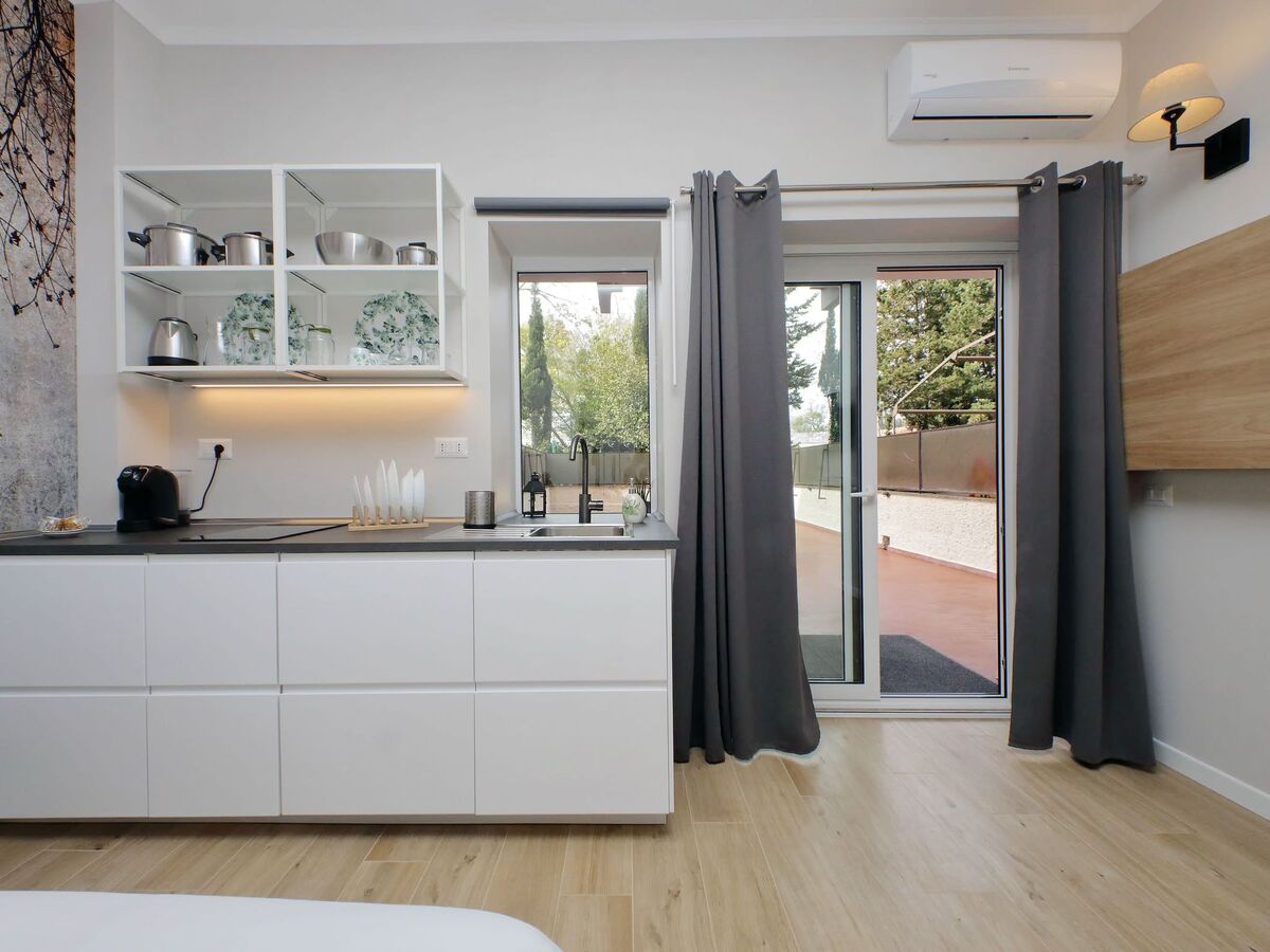 Appartement 1 chambre avec terrasse, piscine et parking à Rome - Photo 5