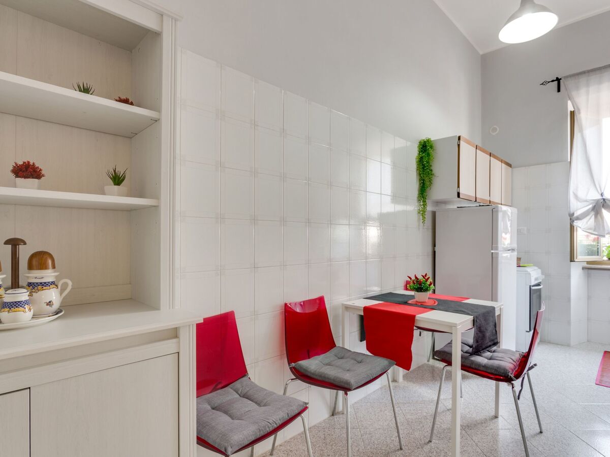 St Joseph 12 – Appartement 2 ch à Rome, métro à 600 m - Photo 3