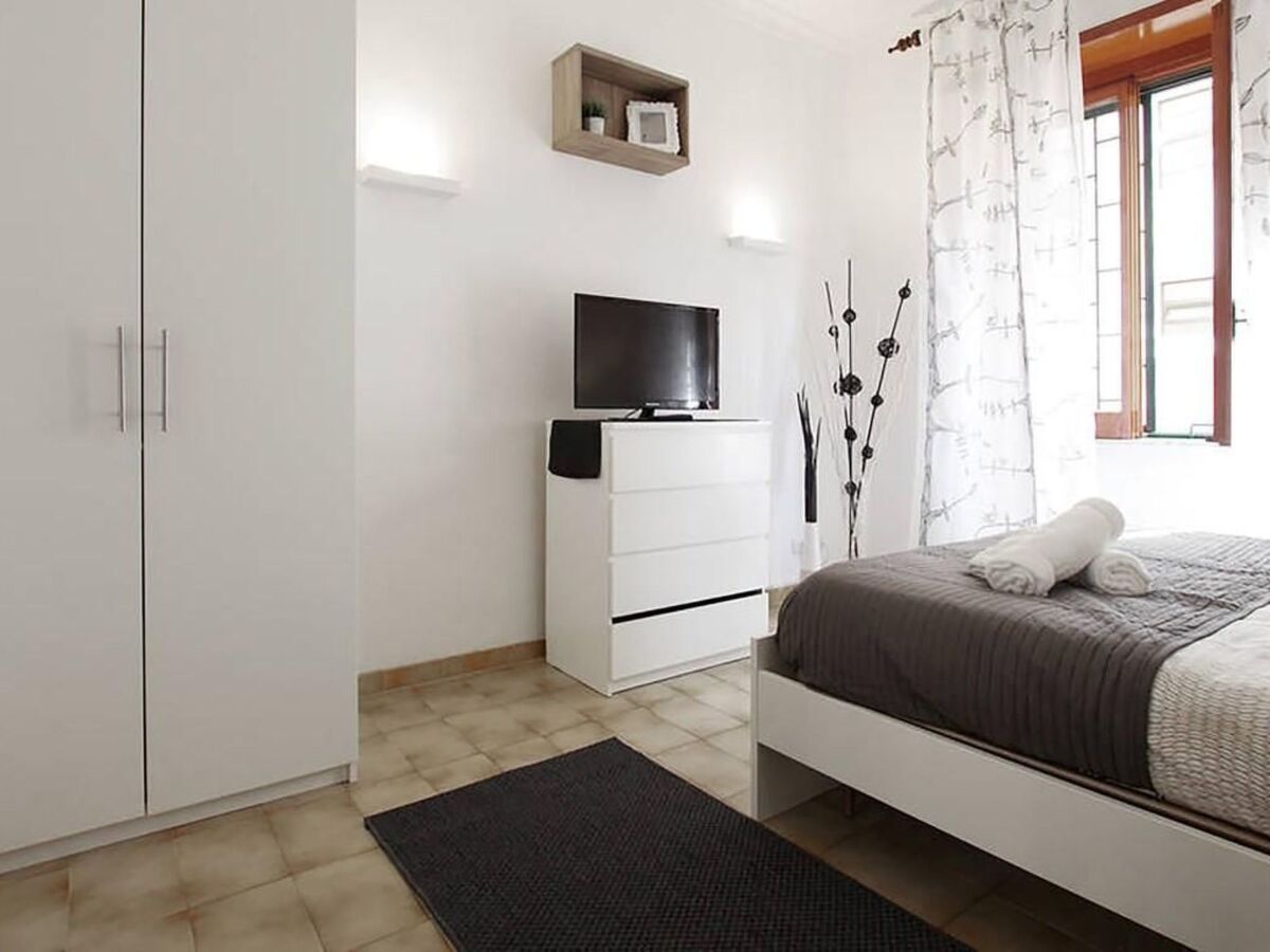 Appartement rénové à Rome, 500 m du métro Vatican - Photo 7