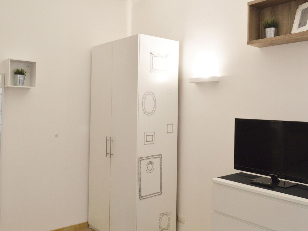 Appartement rénové à Rome, 500 m du métro Vatican - Photo 18