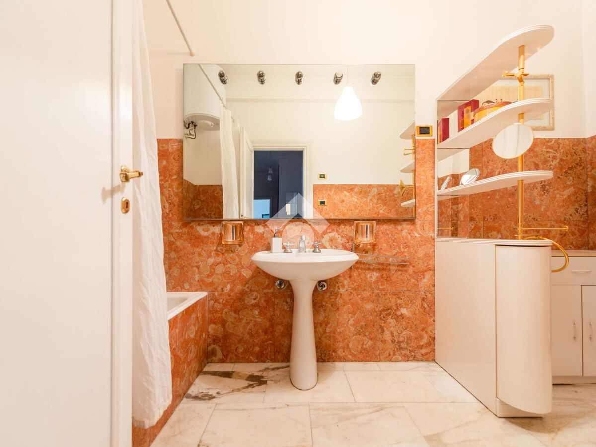Vatican Terrace – Appartement 8 pers., terrasse fleurie - Photo 14