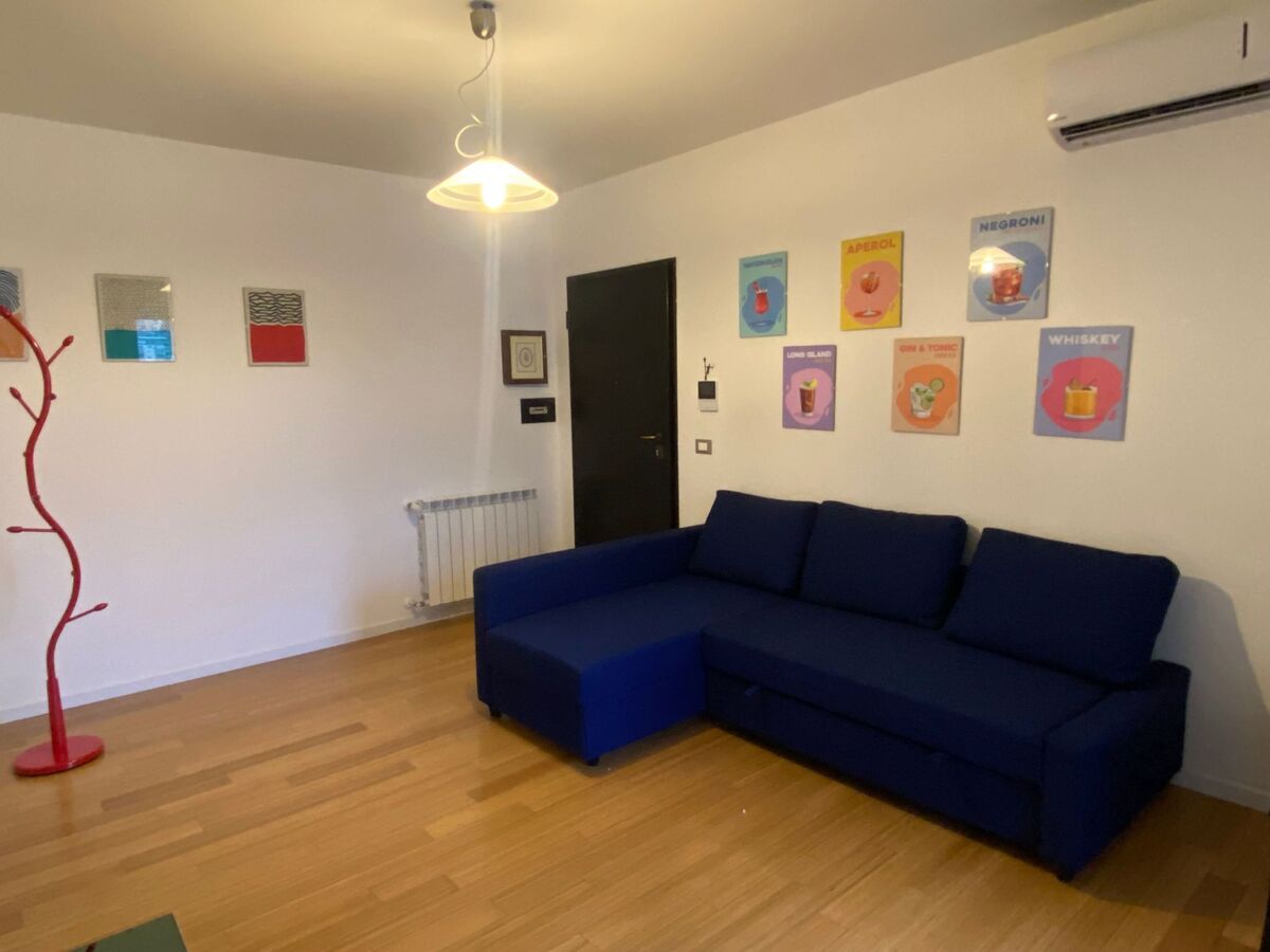 Villa Nicola – Apt 2 chambres au 12e étage, Primavalle - Photo 1