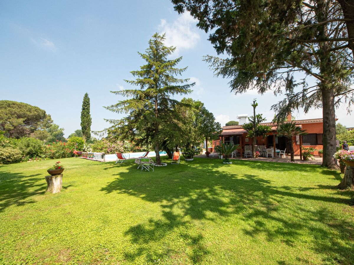 Villa Oleandri à Nettuno : piscine privée 6x12m - Photo 4