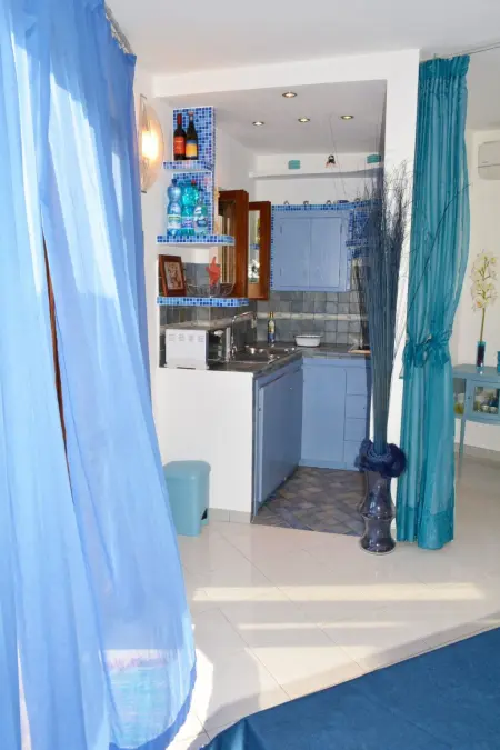 Maison Sperlonga avec jardin vue mer et accès plage : photo 4