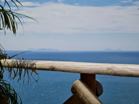 Maison Sperlonga avec jardin vue mer et accès plage : photo 11