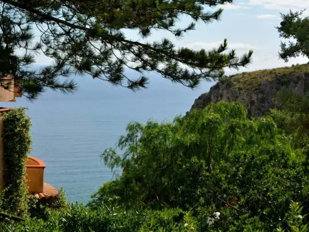 Maison Sperlonga avec jardin vue mer et accès plage : photo 18