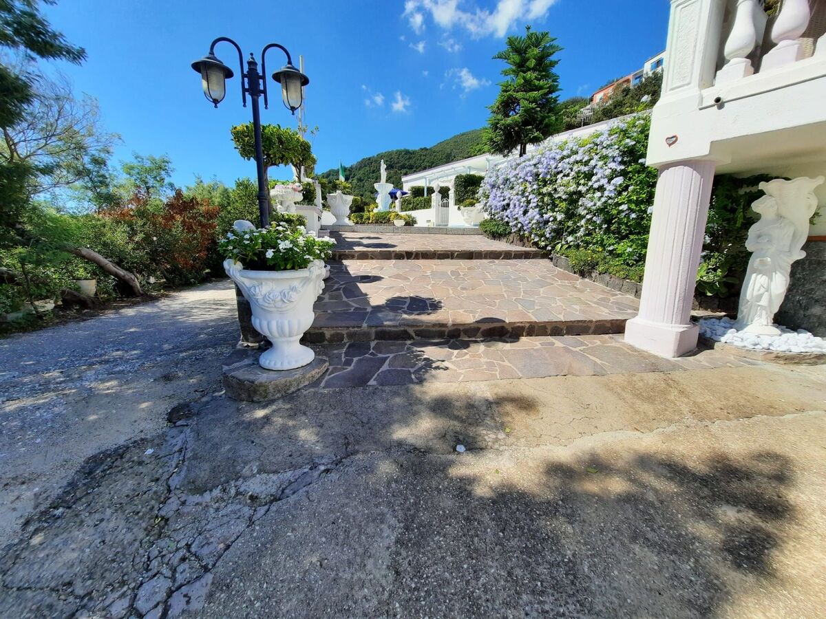 Appartement 2 chambres avec piscine et jardin à Ischia - Photo 3