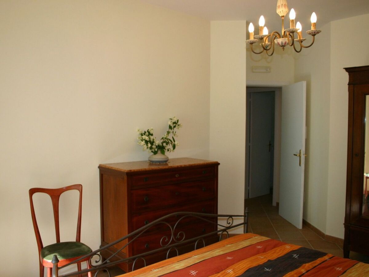 Chambre avec petit-déj à la ferme, vue sur le Vésuve - Photo 9
