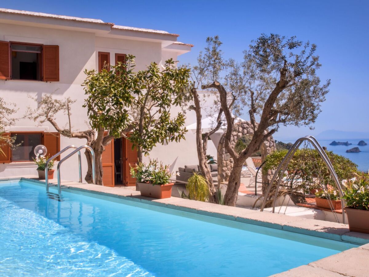 Villa Marianna : maison 4 chambres avec piscine à Massa Lubrense - Photo 1