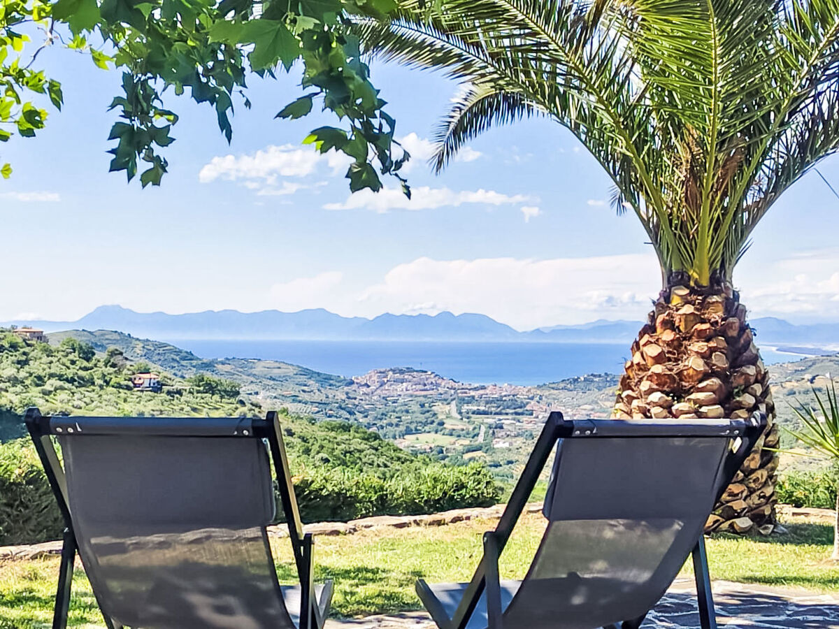 Chalet Panorama à Laureana Cilento avec infinity-pool - Photo 1