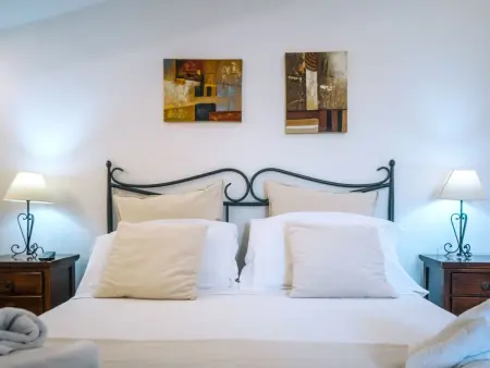 Location appartement à Centola, Gästezimmer der Villa Mirella