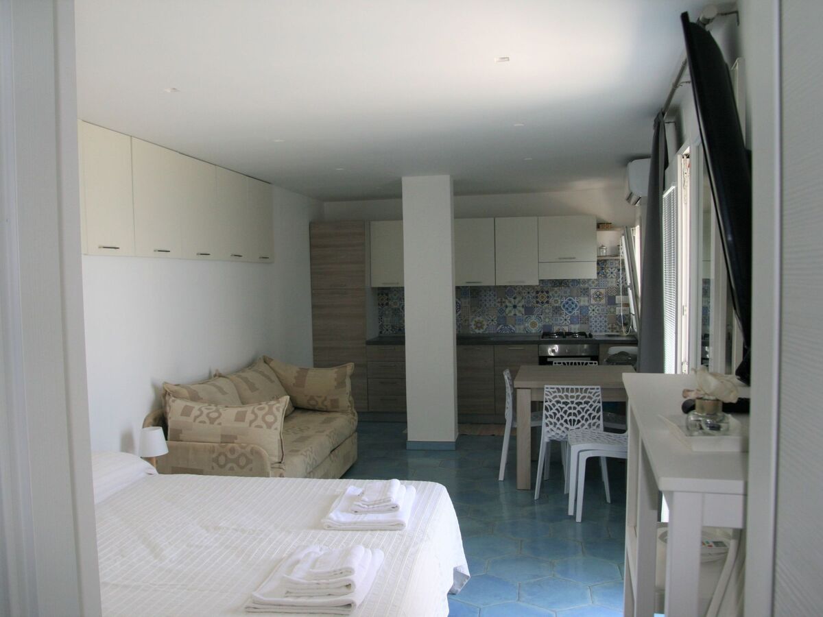 Studio Laura en villa avec accès direct à la plage - Photo 17