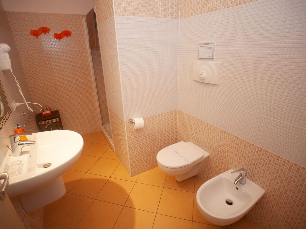 Appartement 150 m² jardin privé, 50 m de la plage - Photo 20