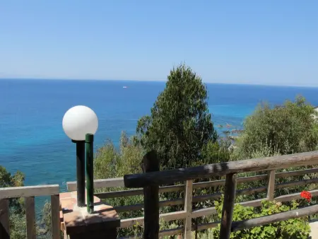 Villa Vanessa – Maison vue mer à Capo Vaticano : photo 2