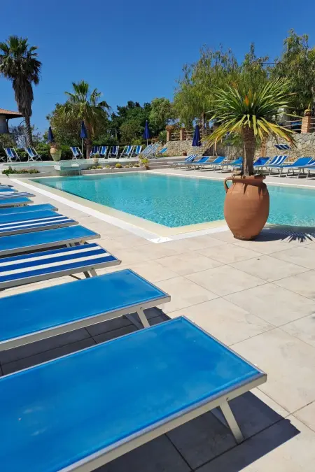 Appartement Capo Vaticano, 600m plage avec piscine : photo 17