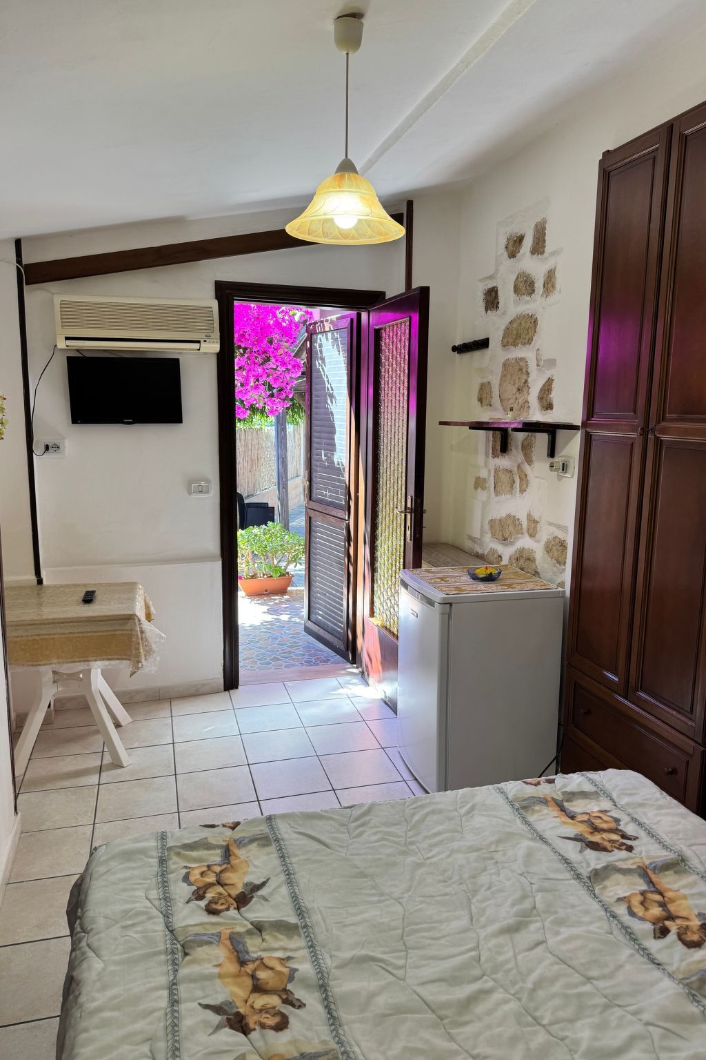 Chambre double à 380 m de la plage de Riaci, Capo Vaticano - Photo 4