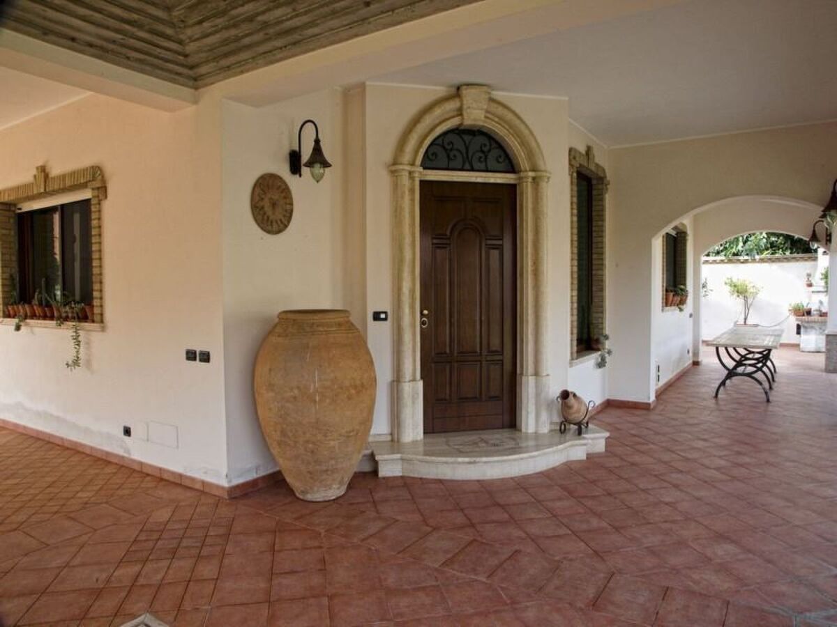 Villa Ornella : 6 chambres, piscine privée à 150 m de la plage - Photo 8