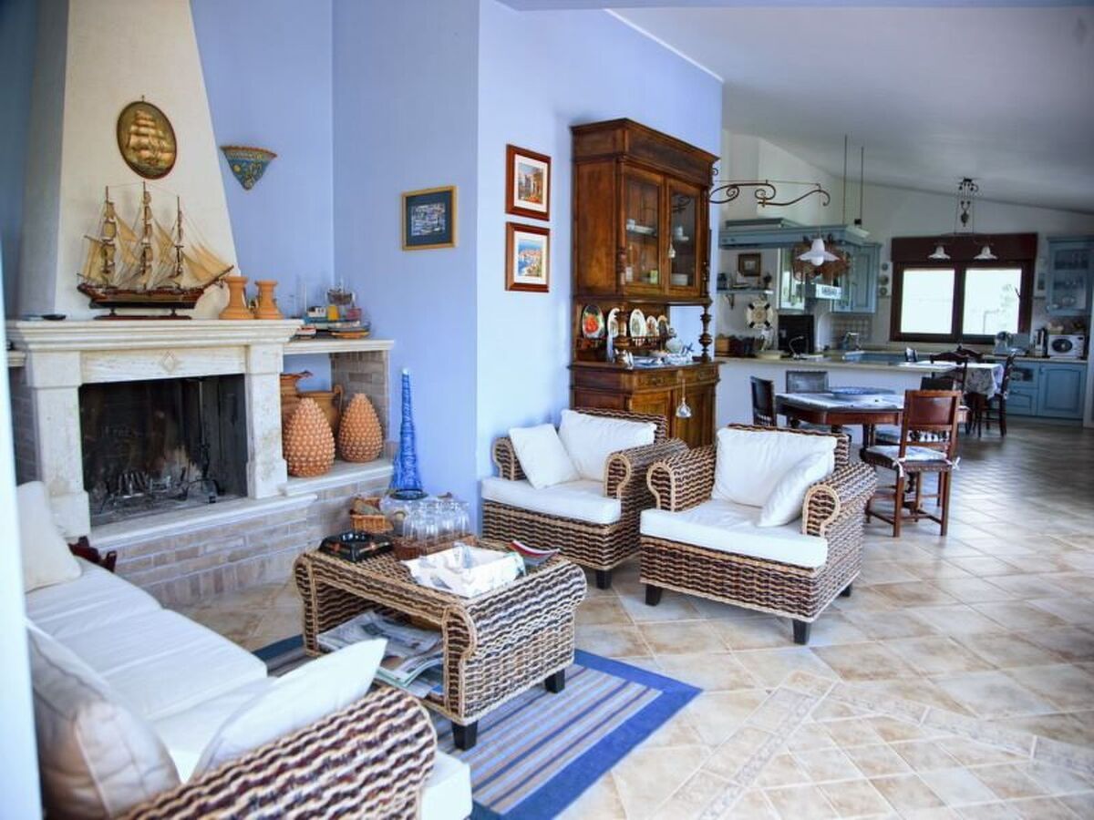 Villa Ornella : 6 chambres, piscine privée à 150 m de la plage - Photo 11