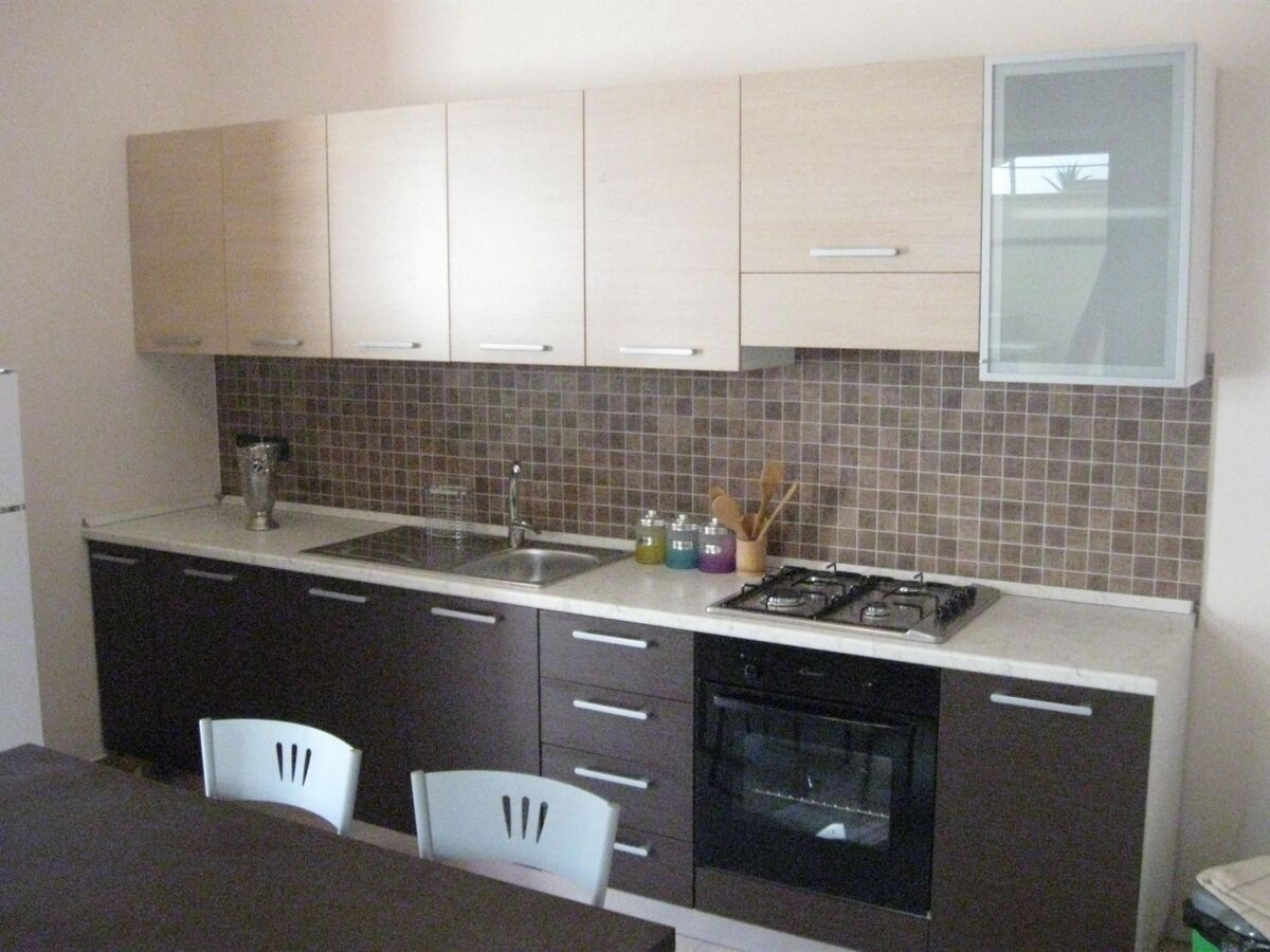 Appartement Eutimo à Locri, 2 chambres, terrasse privée - Photo 1