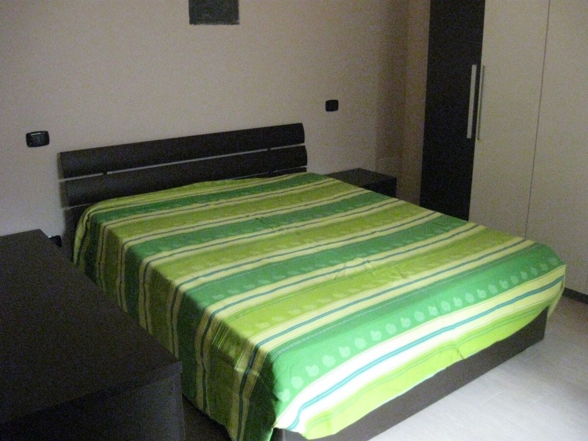 Appartement Eutimo à Locri, 2 chambres, terrasse privée - Photo 2